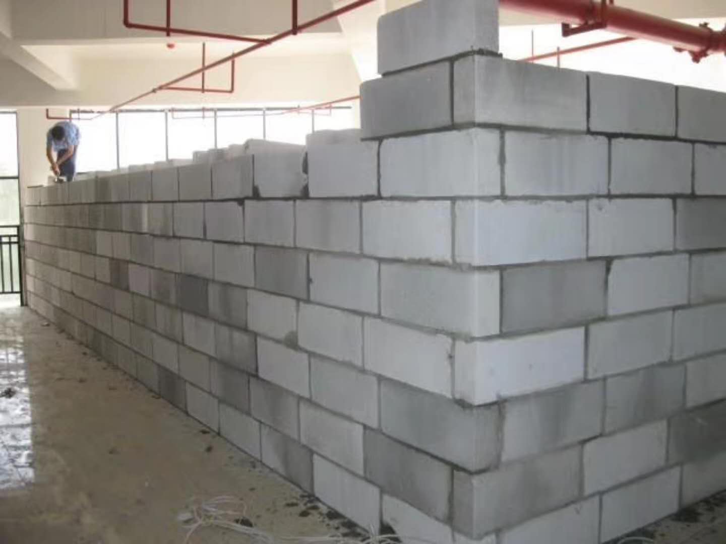 合浦蒸压加气混凝土砌块承重墙静力和抗震性能的研究
